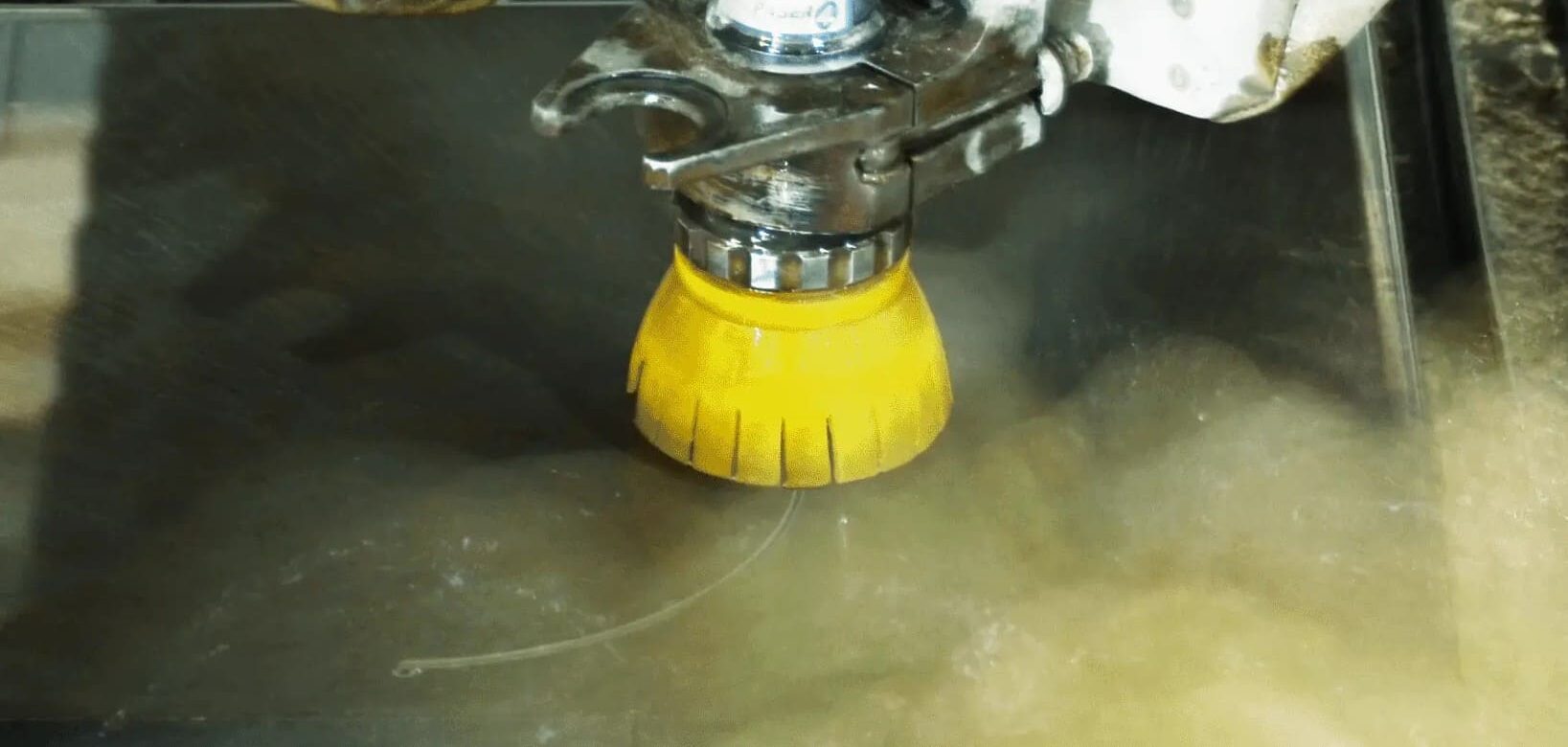 خدمات القطع بنفث الماء