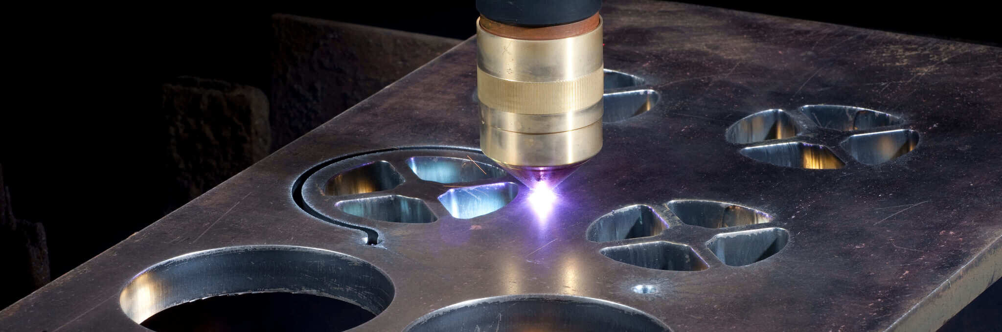 خدمات القطع بالبلازما