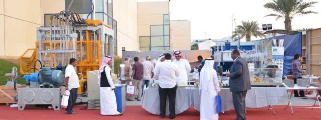 قادة الصناعة في معرض بيغ 5