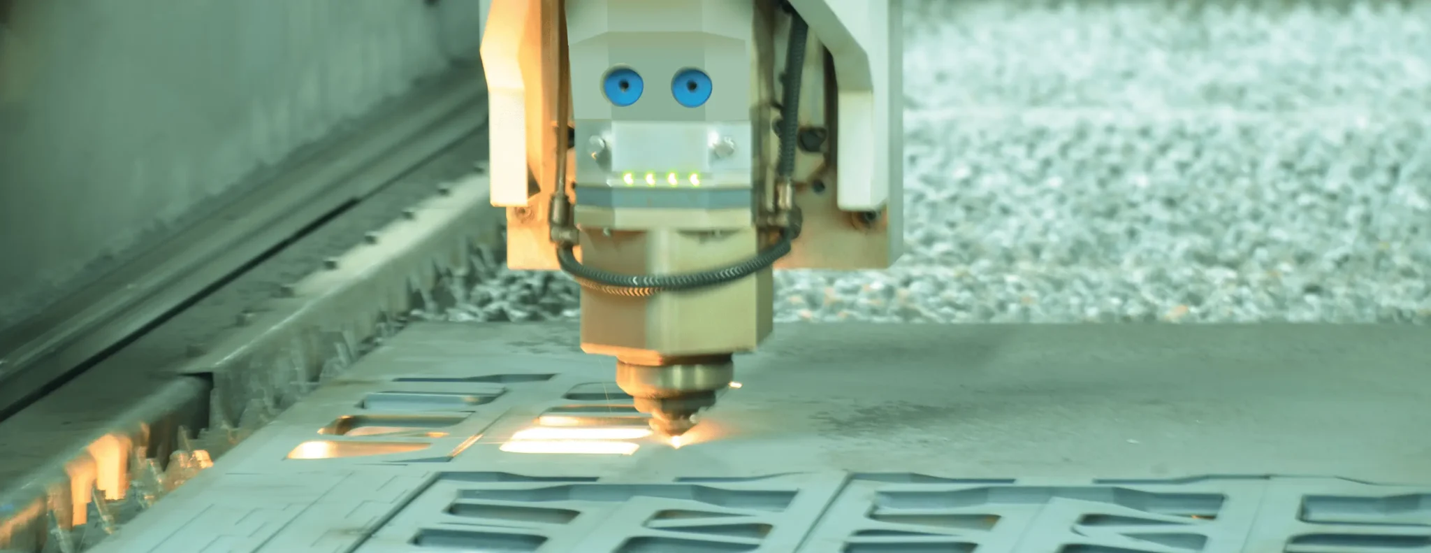 خدمات القطع بالليزر